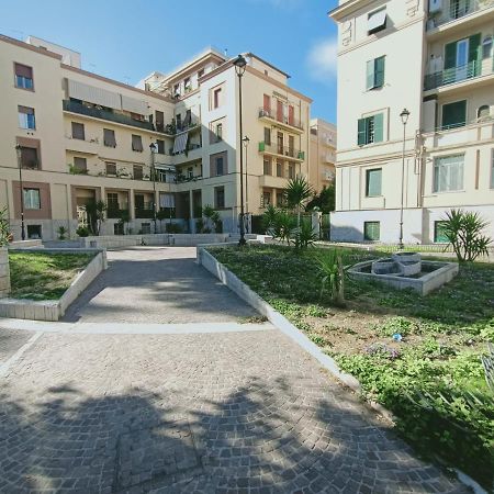 Come A Casa Pretty Apartment Лидо-ди-Остия Экстерьер фото